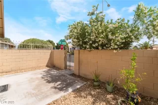 Photo #3: 2681229 Listing