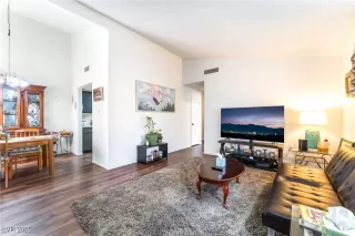 Photo #6: 2681229 Listing