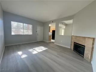 Photo #3: 2681245 Listing