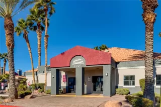 Photo #3: 2681249 Listing 