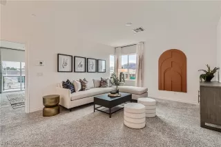 Photo #2: 2681260 Listing 