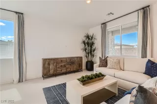 Photo #5: 2681260 Listing 