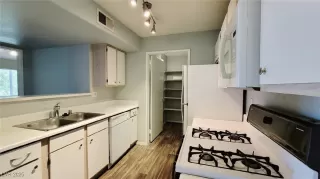 Photo #4: 2681289 Listing 