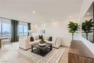 Photo #2: 2681298 Listing 