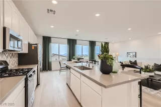 Photo #3: 2681298 Listing 