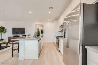 Photo #5: 2681298 Listing 