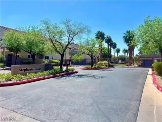 Photo #1: 2681347 Listing 