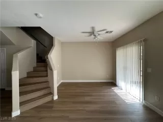 Photo #6: 2681347 Listing 