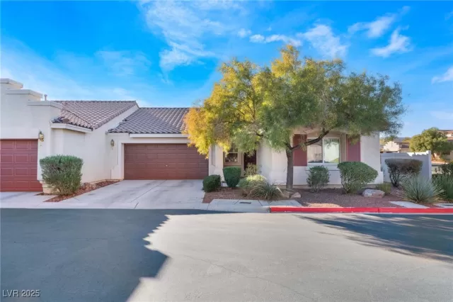 MLS: 2681385 Condo For Sale