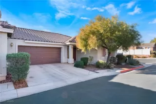 Photo #2: 2681385 Listing 