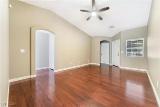 Photo #4: 2681385 Listing 