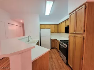 Photo #5: 2681460 Listing 