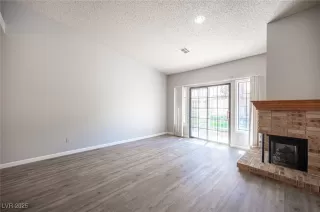 Photo #5: 2681466 Listing