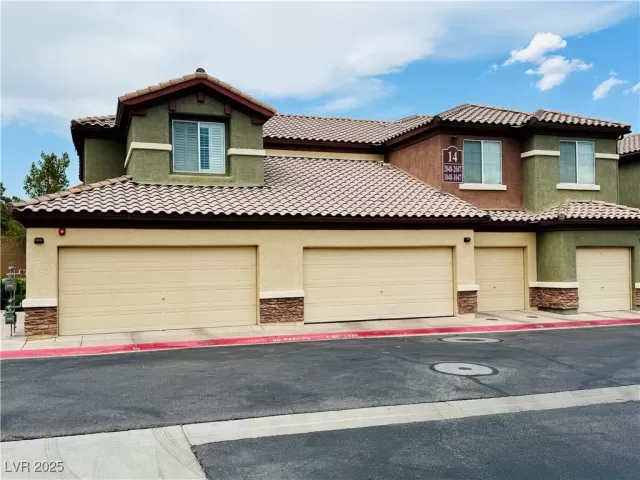 MLS: 2681477 Condo For Sale