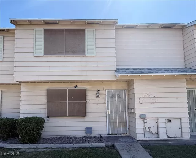 MLS: 2681479 Condo For Sale