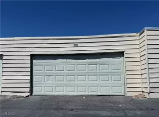 Photo #1: 2681479 Listing 