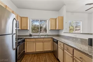 Photo #5: 2681488 Listing