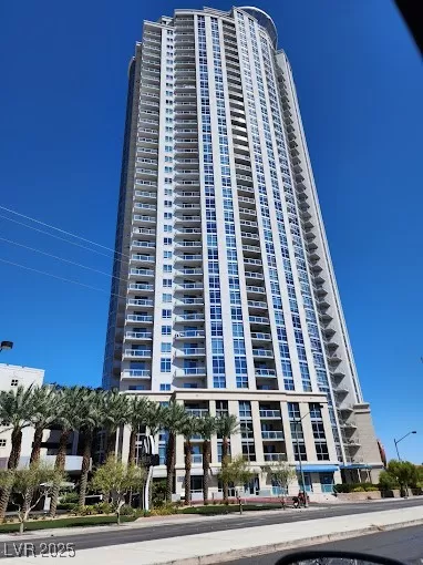 MLS: 2681520 Condo For Sale