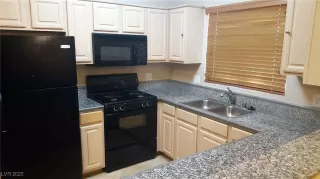 Photo #5: 2681530 Listing