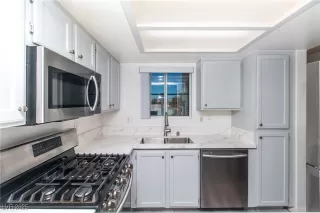 Photo #6: 2681542 Listing