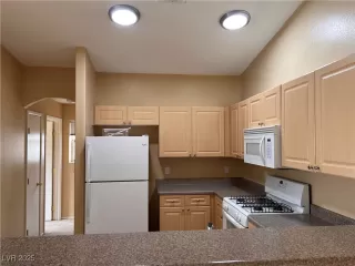 Photo #4: 2681607 Listing 