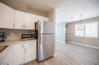 Photo #4: 2681638 Listing