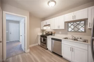 Photo #5: 2681638 Listing