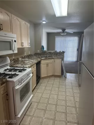 Photo #2: 2681682 Listing 
