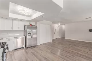 Photo #4: 2681719 Listing