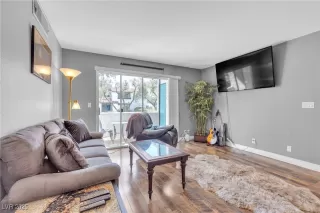 Photo #5: 2681736 Listing 