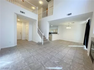 Photo #3: 2681740 Listing 