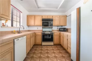 Photo #3: 2681742 Listing 