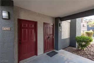 Photo #1: 2681756 Listing 