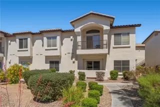 Photo #2: 2681772 Listing