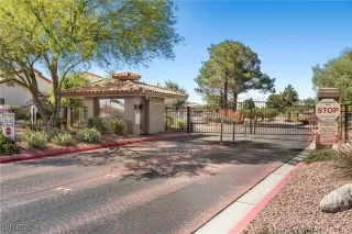 Photo #4: 2681772 Listing