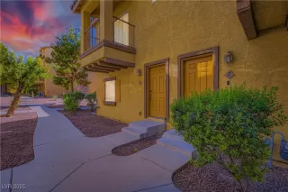 Photo #1: 2681795 Listing 