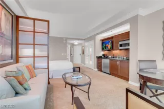 Photo #1: 2681797 Listing