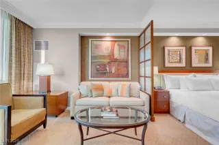 Photo #4: 2681797 Listing