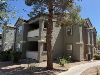 Photo #2: 2681825 Listing