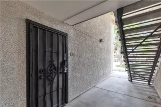 Photo #5: 2681827 Listing 