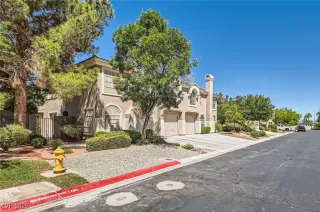 Photo #1: 2681882 Listing