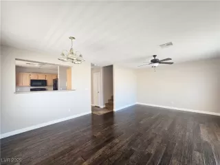 Photo #1: 2681894 Listing 