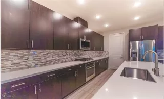 Photo #2: 2681896 Listing 