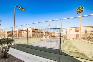 Photo #1: 2681906 Listing 