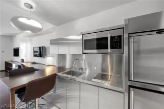 Photo #3: 2681920 Listing 