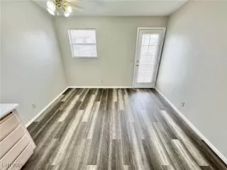 Photo #4: 2681952 Listing 