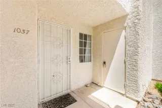 Photo #4: 2681983 Listing