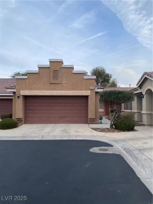 MLS: 2681995 Condo For Sale