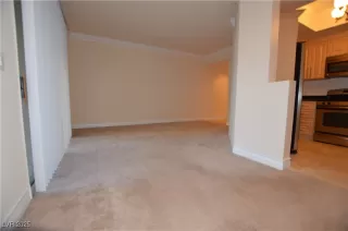Photo #2: 2681998 Listing 