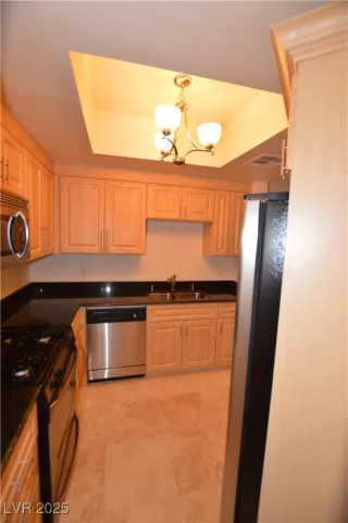 Photo #3: 2681998 Listing 